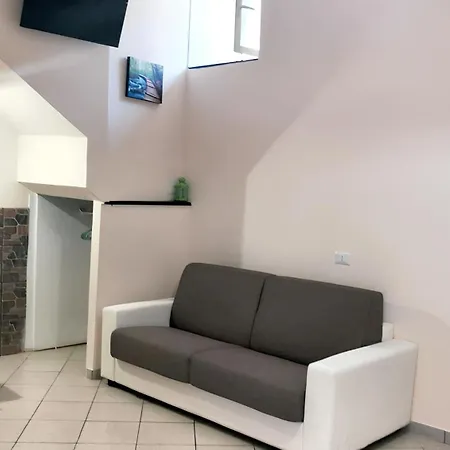 Charming With Air Conditioning In - 35 Sqm * Gragnano