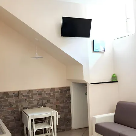 Charming With Air Conditioning In - 35 Sqm