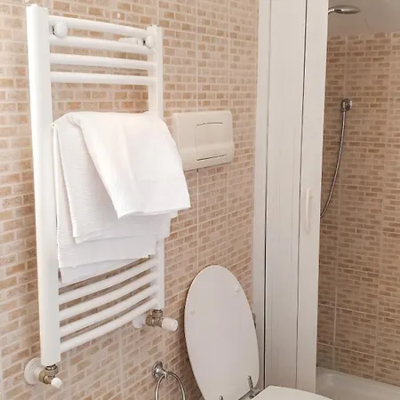 Charming With Air Conditioning In - 35 Sqm *